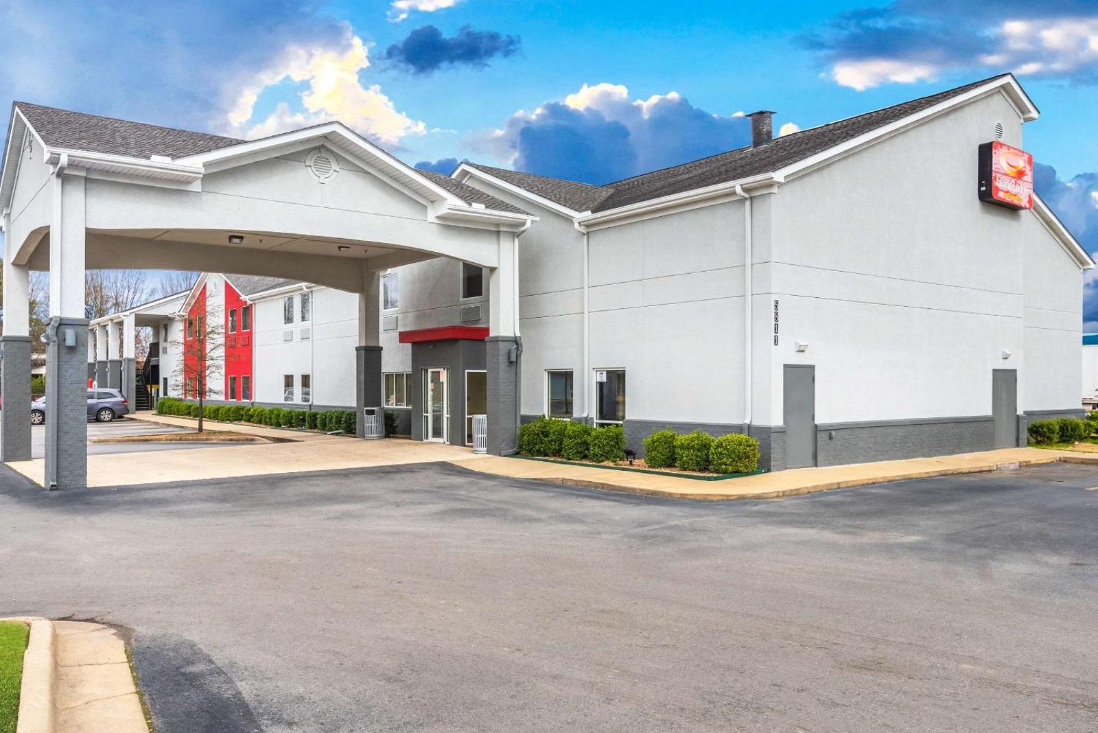 Econo Lodge Inn & Suites North Little Rock